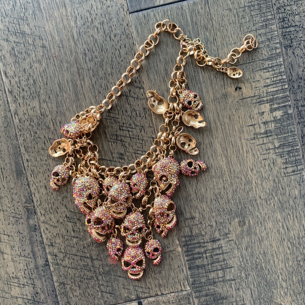 Skull bib necklace